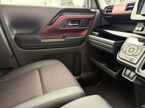 Suzuki Spacia Custom