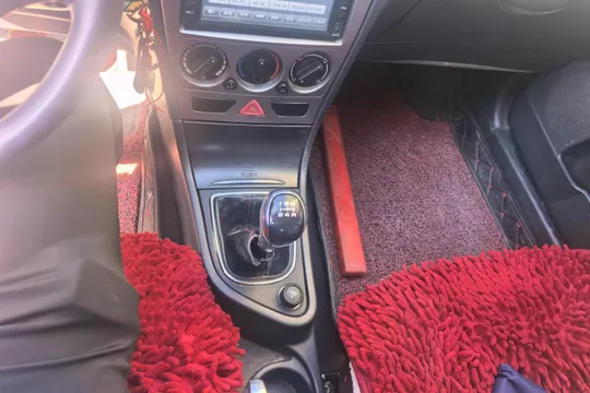 Dongfeng S30