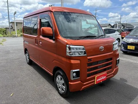 Toyota Pixis Van