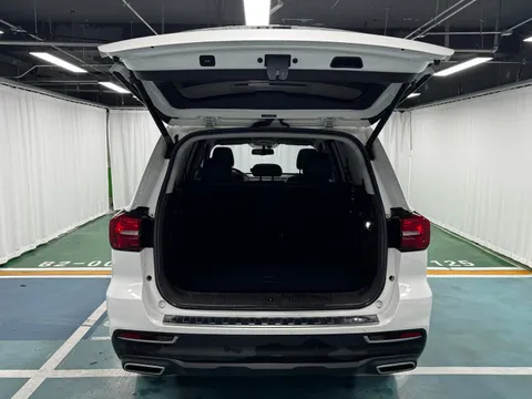 Roewe RX8