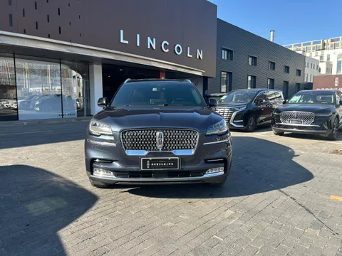 Lincoln Aviator