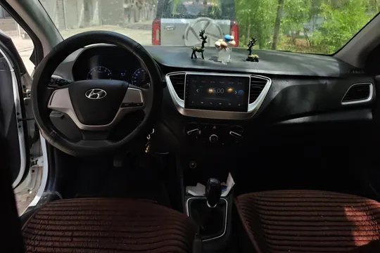 Hyundai Verna