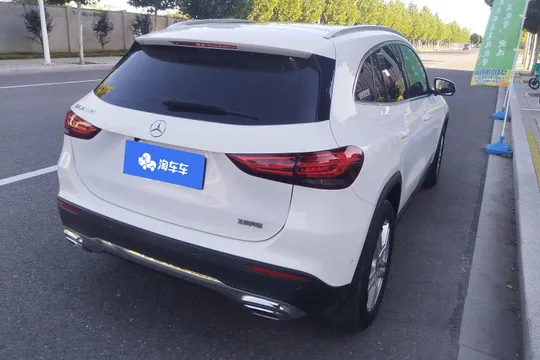 Mercedes-Benz Mercedes-Benz GLA