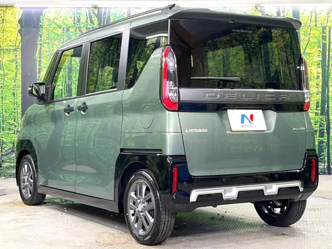 Mitsubishi Delica Mini