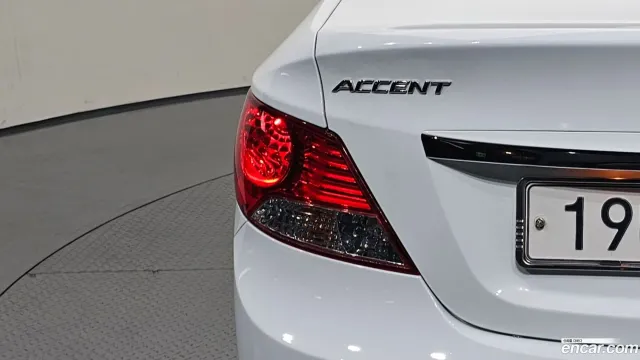 Hyundai Accent