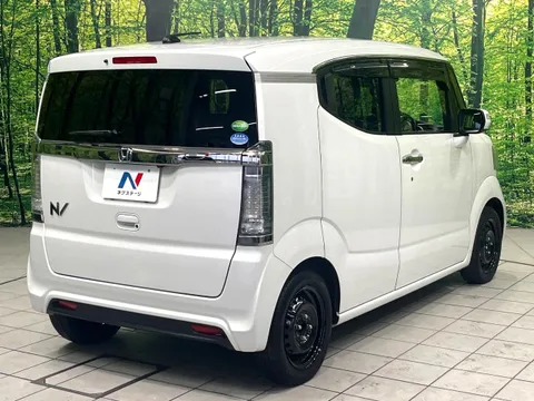 Honda N-BOX Slash