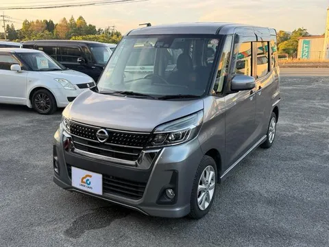 Nissan Dayz Roox