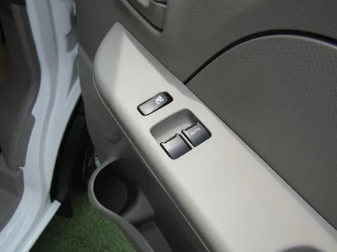 Nissan Clipper Van