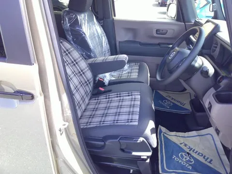 Honda N-BOX Joy