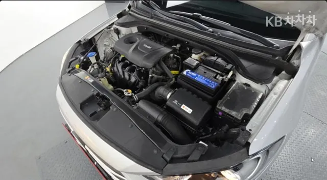 Hyundai Elantra (Avante)