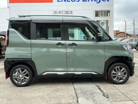 Mitsubishi Delica Mini