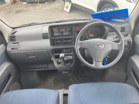 Daihatsu Hijet Cargo