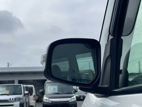 Mitsubishi eK Space Custom