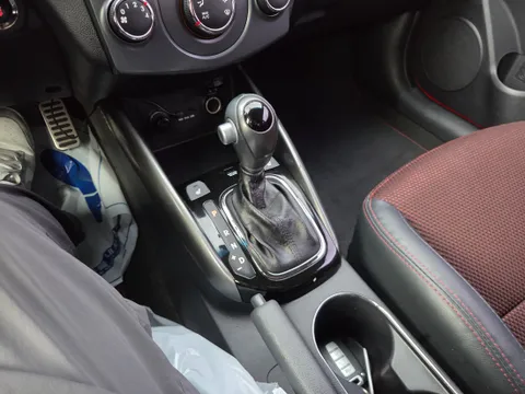 Kia Cerato (Forte)