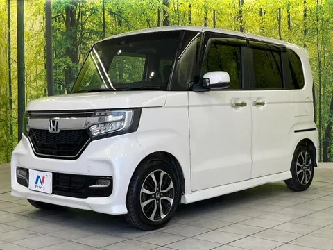 Honda N-BOX Custom