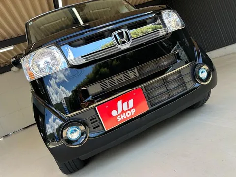 Honda N-BOX Slash