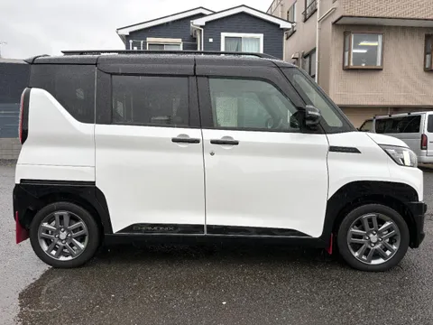 Mitsubishi Delica Mini