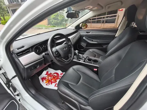 Chery Arrizo 5