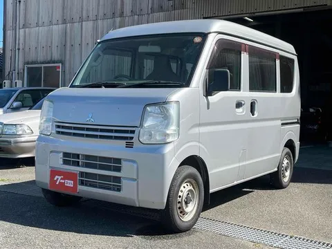 Mitsubishi Minicab Van