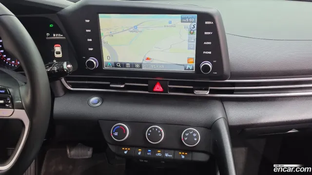 Hyundai Elantra (Avante)