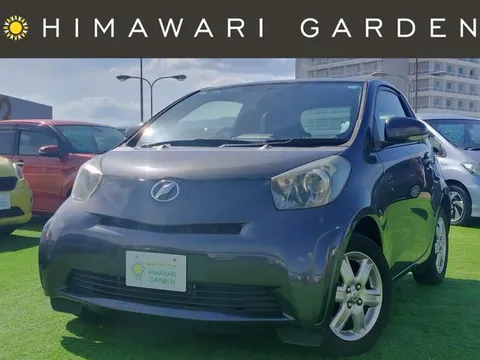Toyota iQ