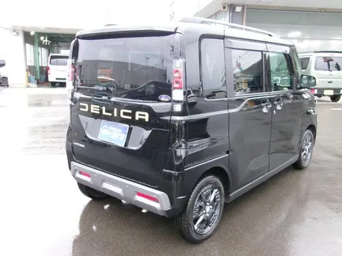 Mitsubishi Delica Mini
