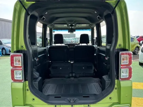 Toyota Pixis Mega