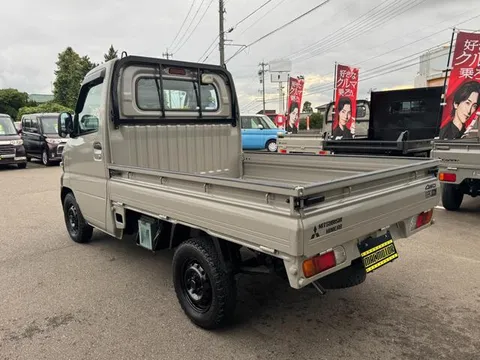 Mitsubishi Minicab Truck
