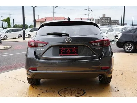 Mazda Axela Sport