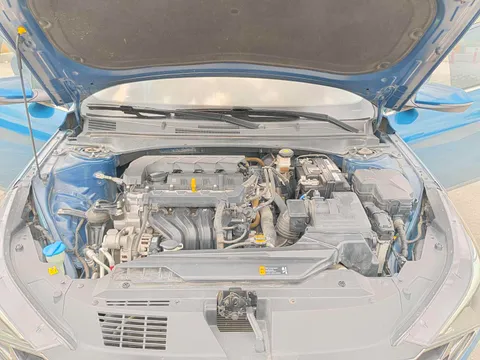 Hyundai Elantra (Avante)