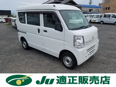Mitsubishi Minicab Van