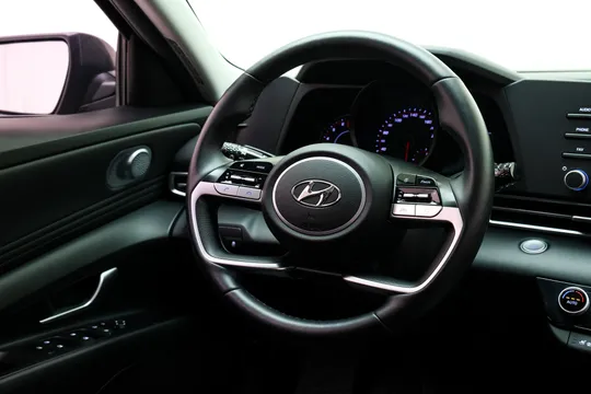 Hyundai Elantra (Avante)