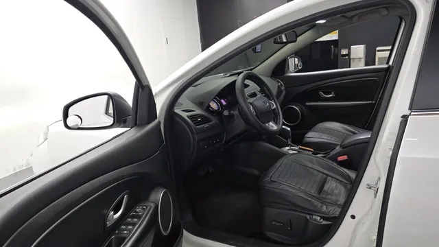 Renault SM3
