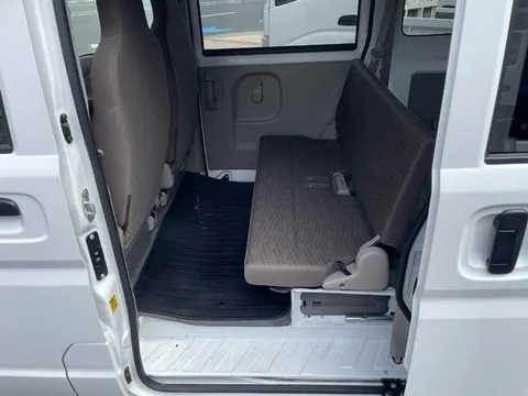 Nissan Clipper