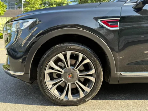 Hongqi HS5