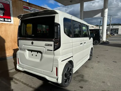 Suzuki Spacia