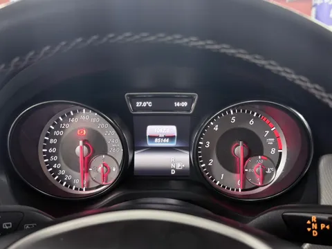Mercedes-Benz Mercedes-Benz GLA