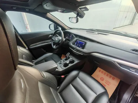 Cadillac XT4