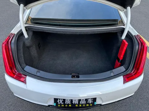 Cadillac XTS