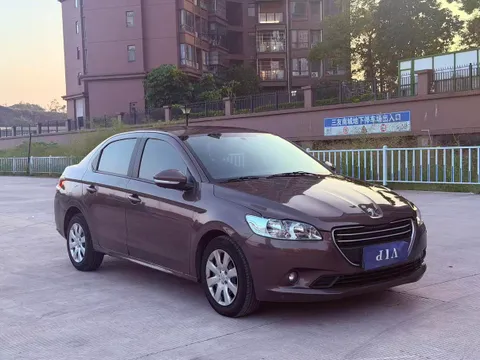Peugeot 301