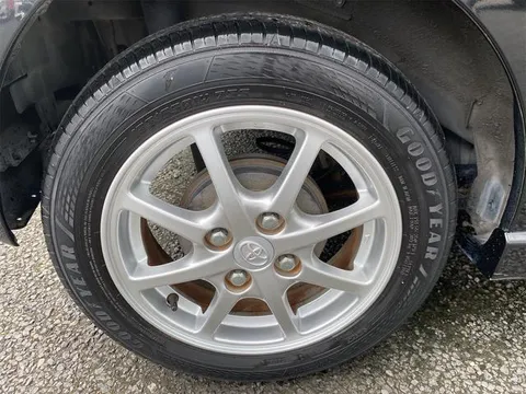 Toyota Pixis Space