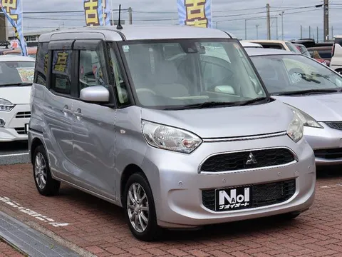Mitsubishi eK Space