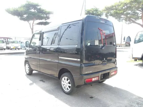 Mitsubishi Minicab Van