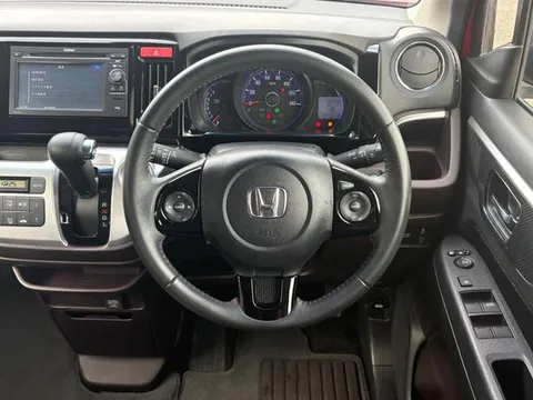 Honda N-WGN Custom