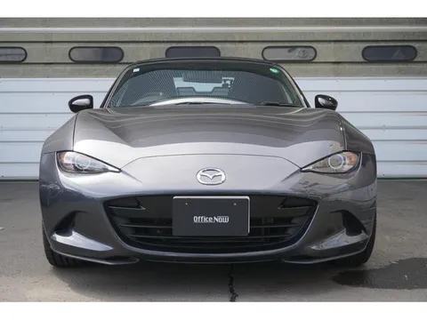 Mazda MX-5 (Roadster)