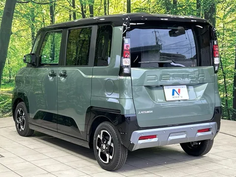 Mitsubishi Delica Mini