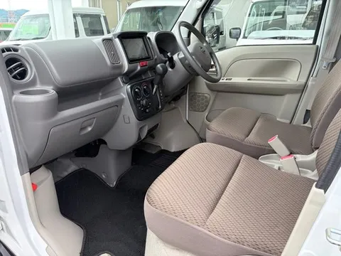 Nissan Clipper