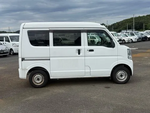 Nissan Clipper
