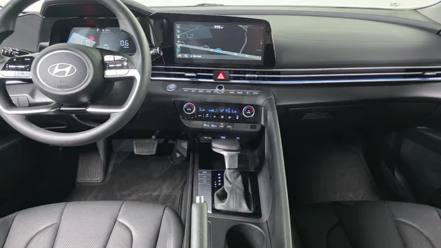 Hyundai Elantra (Avante)
