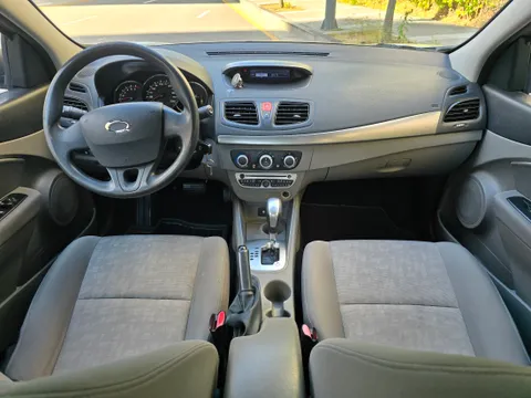 Renault SM3